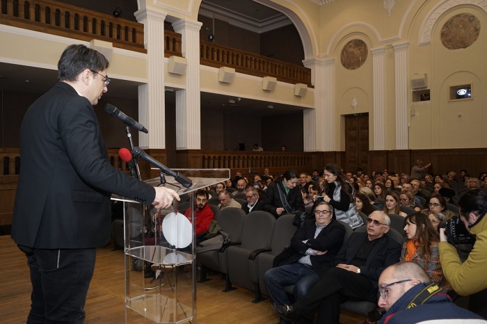 Dodela zlatnog pečata Karenu Shkahnazarovu