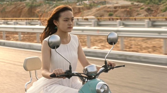JIA NIAN HUA / ANGELS WEAR WHITE