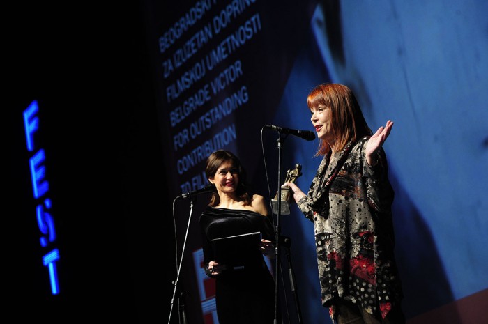 beograd 03.03.2018. nagrade na 46. fest-u BEOGRADSKI POBEDNIK za izuzetan doprinos filmskoj umetnosti: Neda Arnerić. BEOGRADSKI POBEDNIK za dosadašnje stvaralaštvo: Karen Šahnazarov. ...